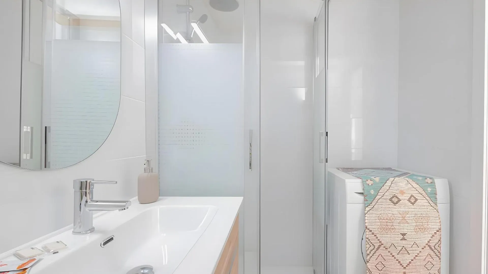 Apartment Oasis Del Candado Malaga Spain